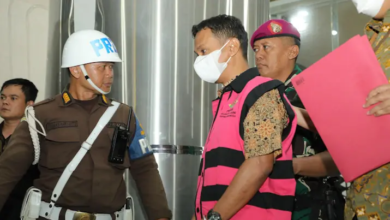 Salah satu tersangka, eks Kabid Minerba ESDM Sultra, HMI. Foto: Istimewa.