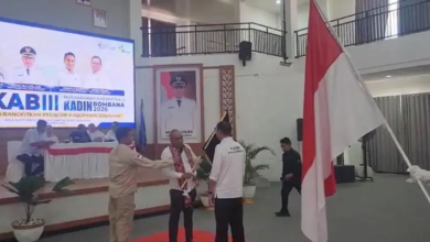 Lantik Pengurus Kadin Bombana Periode 2026-2031, Supriadi Minta Pengusaha Lokal dan UMKM Dilibatkan