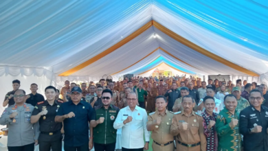 Kajati Sultra Kawal Program Bedah Rumah di Muna Barat