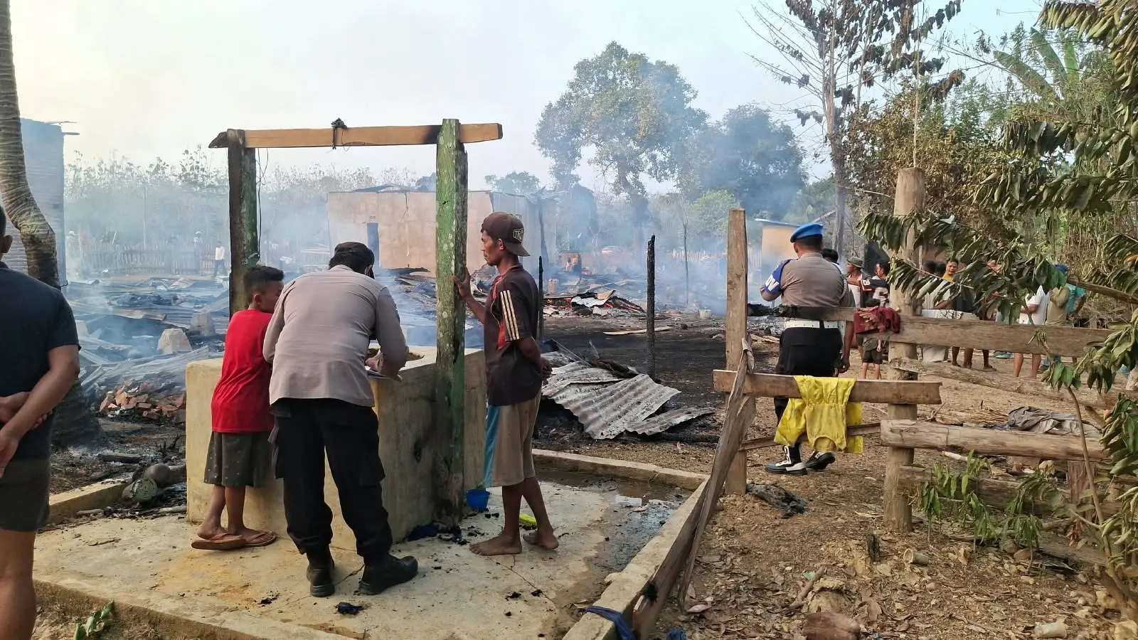 Lima Unit Rumah di Muna Barat Terbakar, Kerugian Mencapai Ratusan Juta