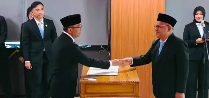 Dilantik Jadi Rektor UHO, Takdir Saili Dapat Pesan Tegas Mendiktisaintek