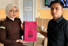 Polda Sultra Serahkan Berkas Perkara Anggota DPRD Sultra Tersangka Kasus Tambang Batu ke Jaksa